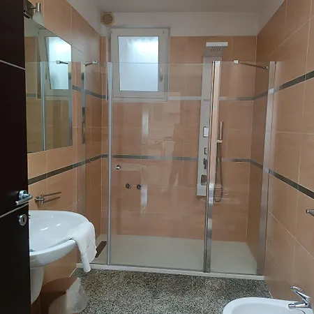 Casa Lampone Due * טרנטו